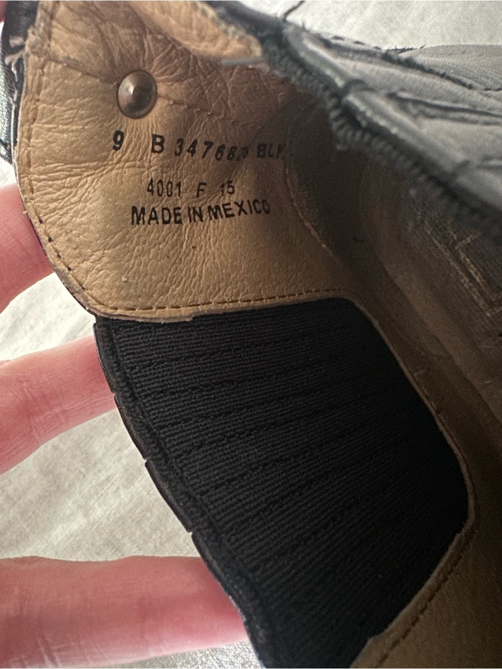 FRYE Women’s Black Chelsea Boots Size 9 - Picture 6 of 6